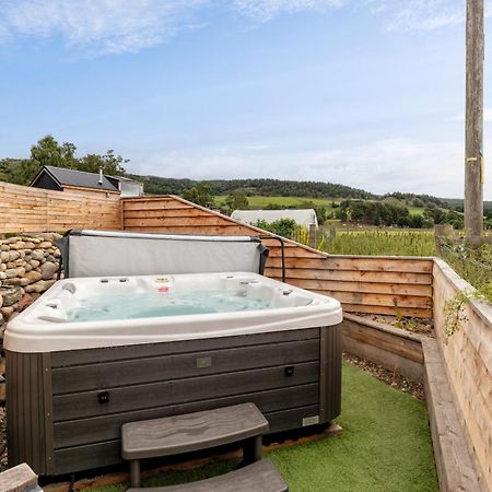 Alba - Charming Boutique Forest View Cabin With Hot Tub In Ballater Exterior foto